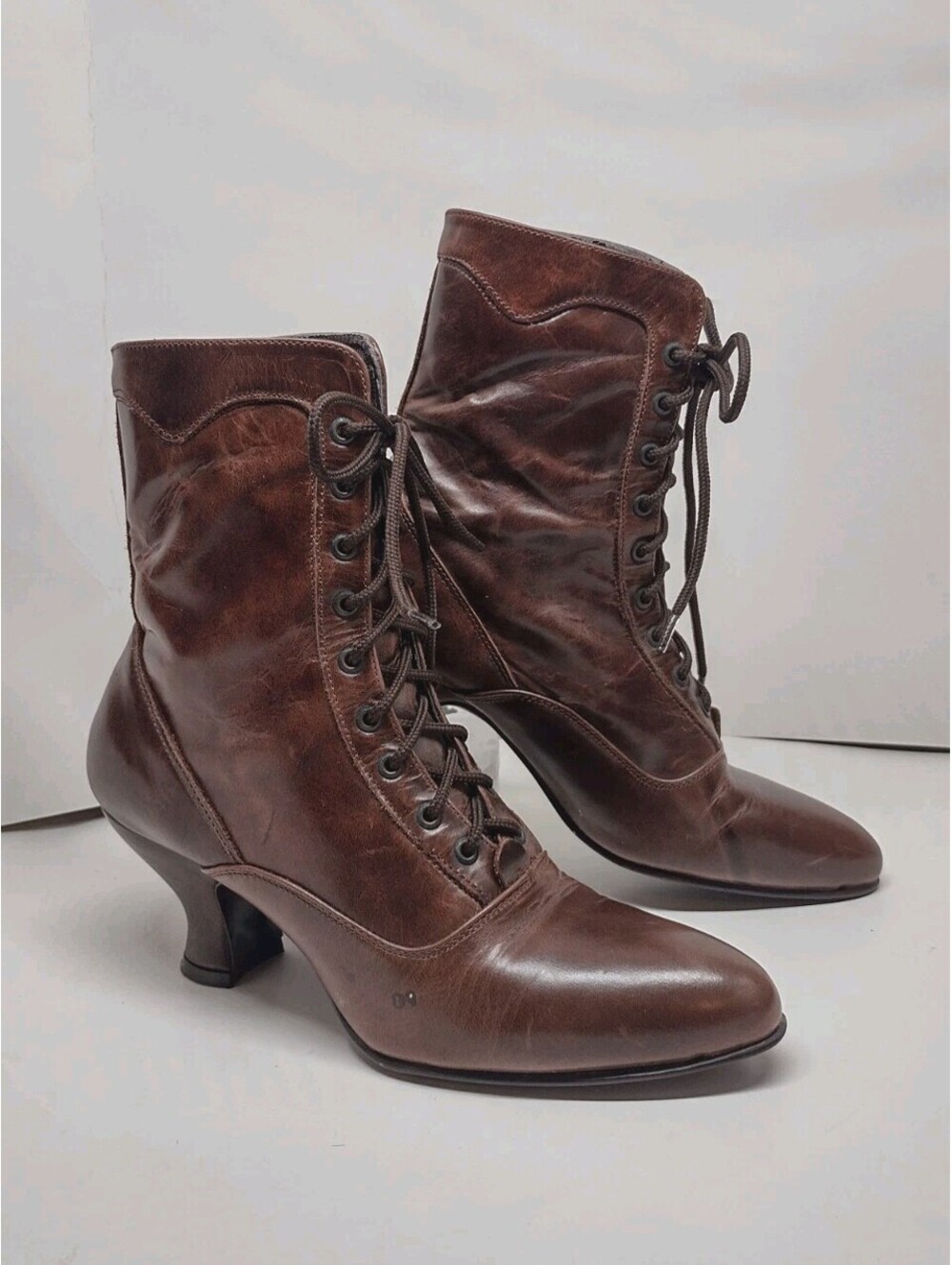 Vintage Oak Tree Farms Brown Leather Victorian Lace-Up Boots Size 6.5